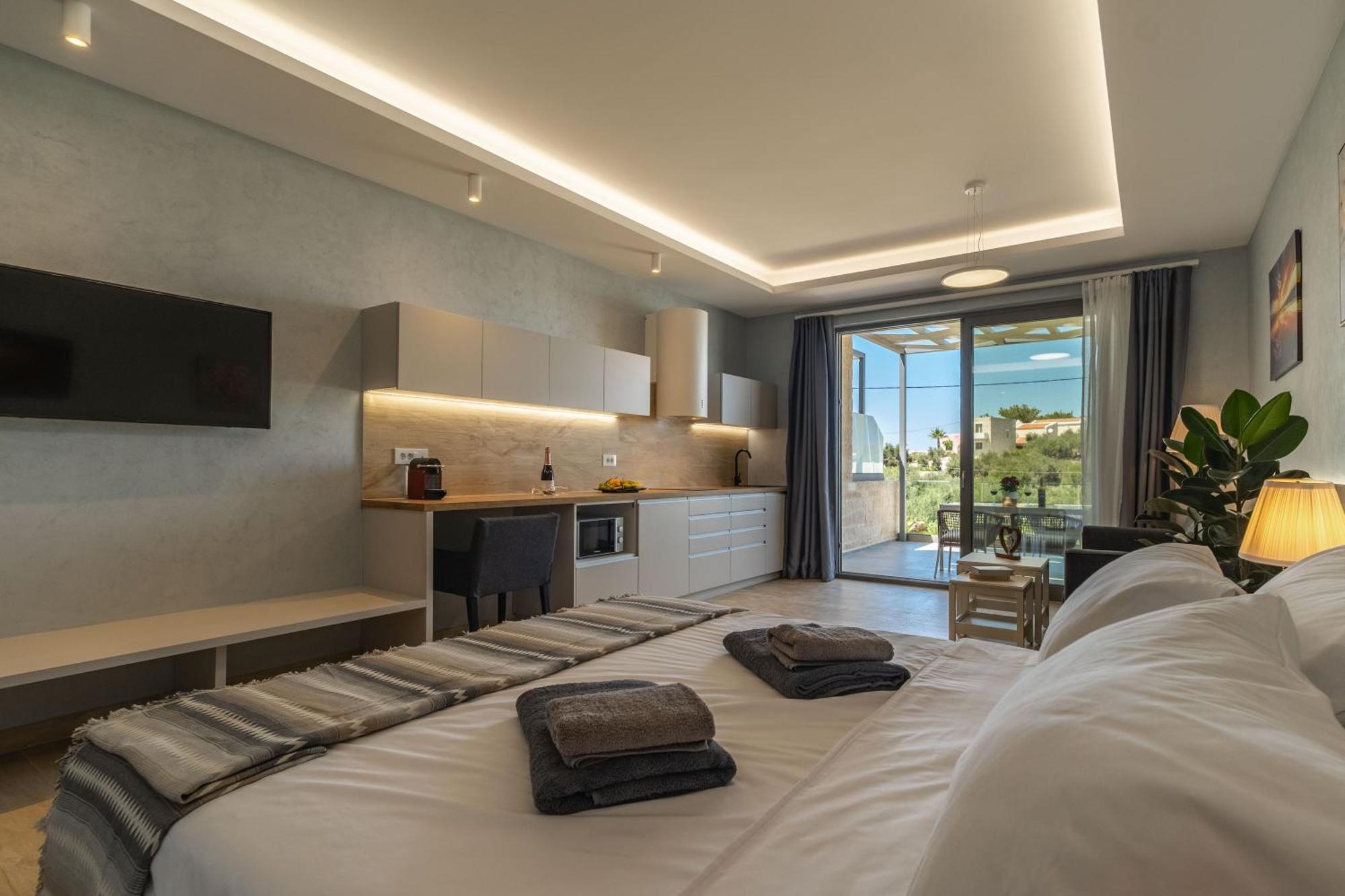 Amour Relax Hotel Almyrida  Exterior photo