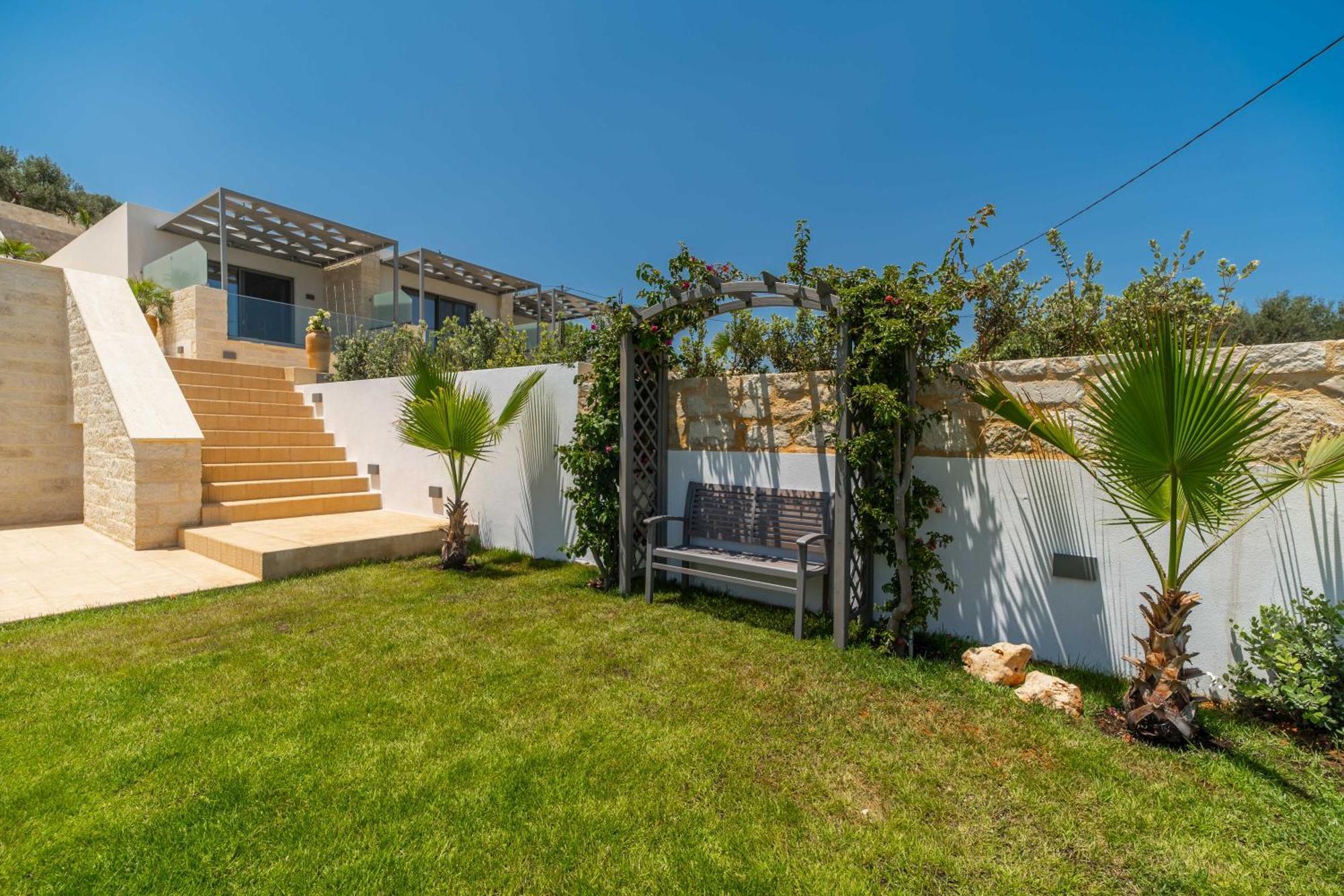 Amour Relax Hotel Almyrida  Exterior photo